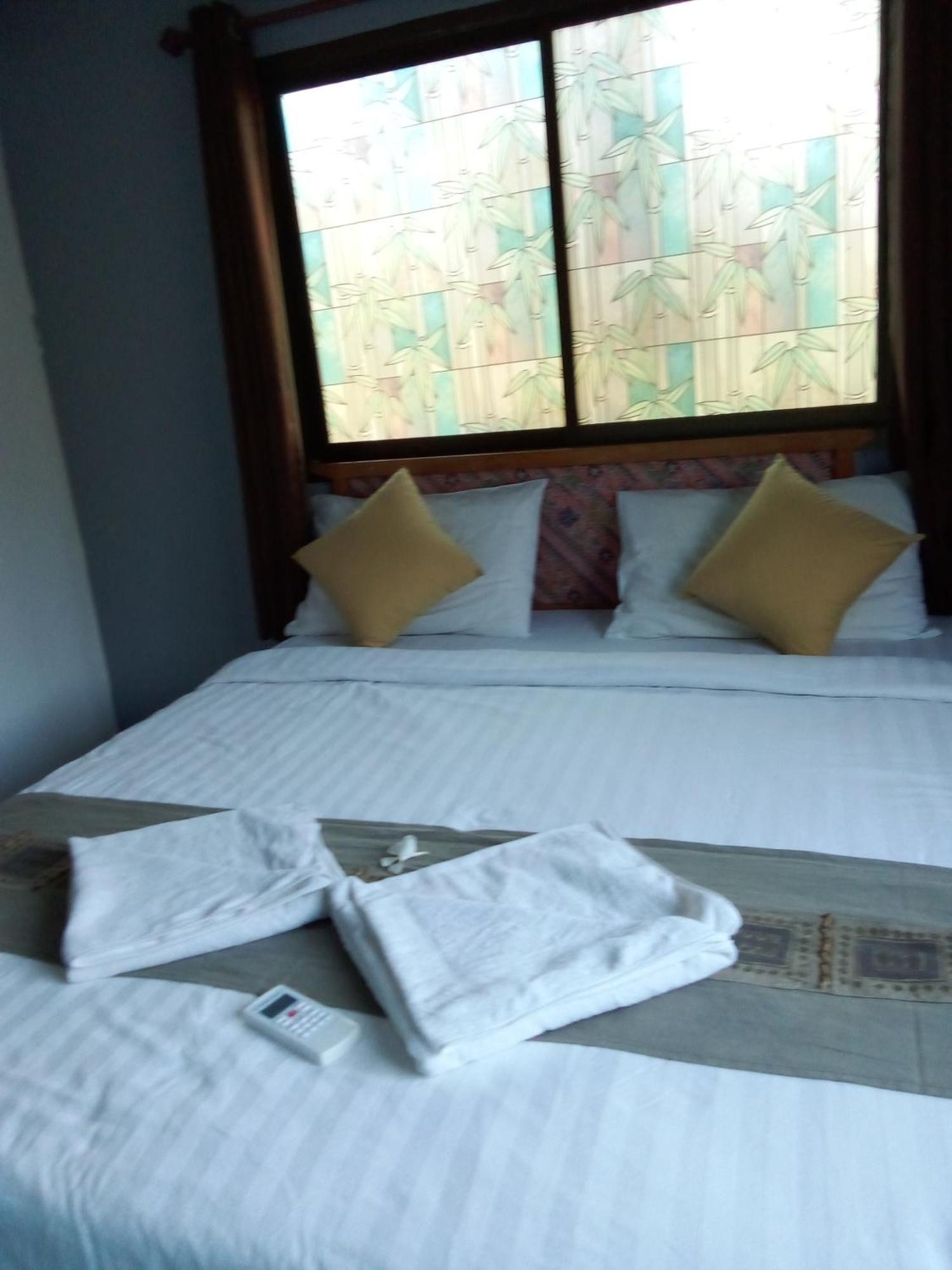 Nin Kantiang Bay Ko Lanta 外观 照片
