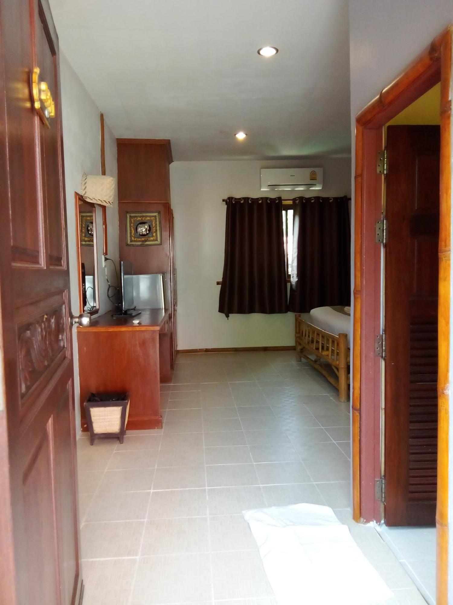 Nin Kantiang Bay Ko Lanta 外观 照片