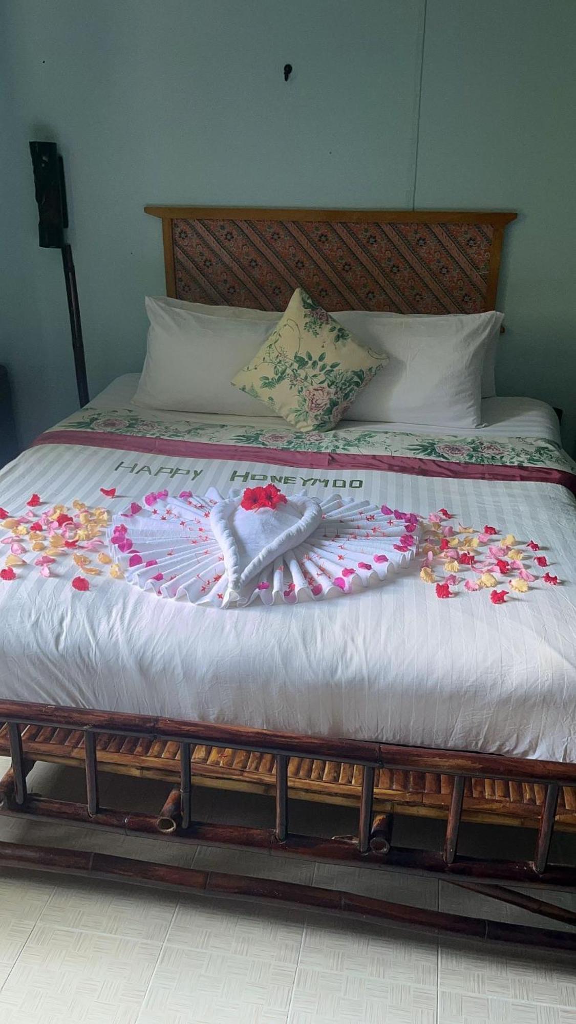 Nin Kantiang Bay Ko Lanta 外观 照片